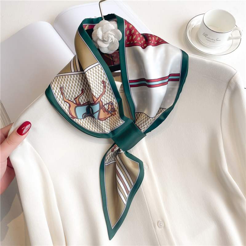 Écharpe de Luxe à Imprimé Rayé - Silk Tie Striped avis et prix