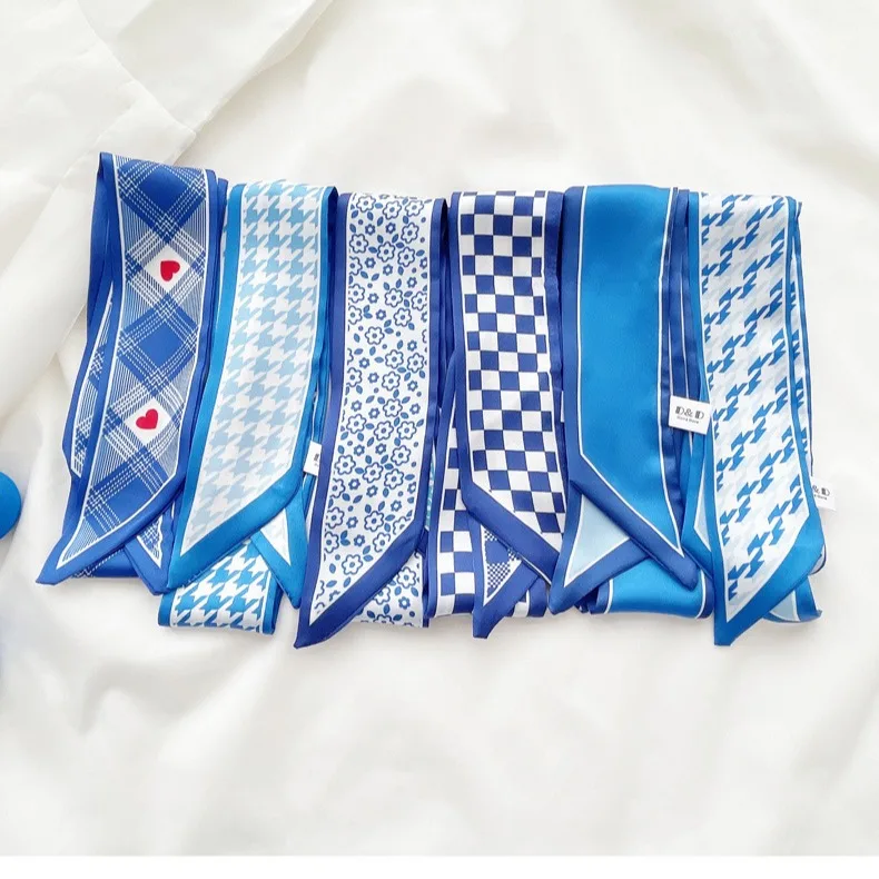 Nouveau foulard en soie bleu K - Ascot Neck Scarf avis et prix